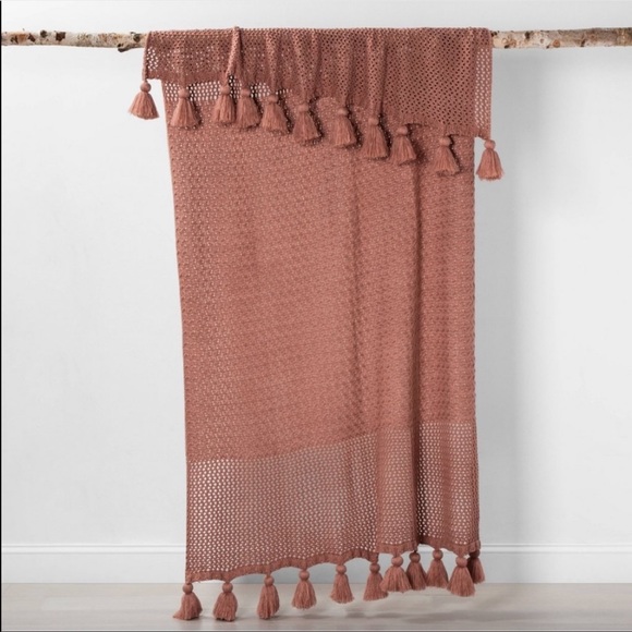 Opalhouse Other - opalhouse | chunky knit throw blanket with tassels